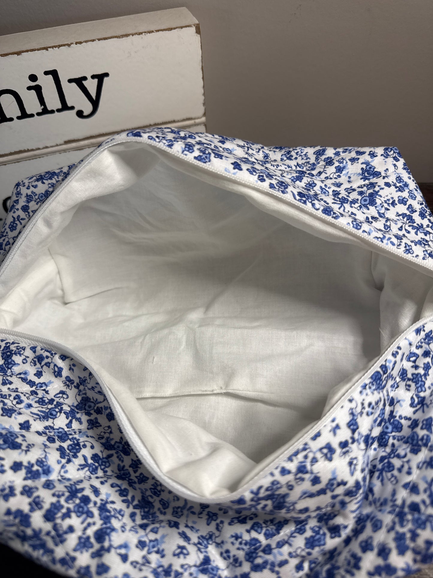 Ditzy Blue Large Makeup Bag