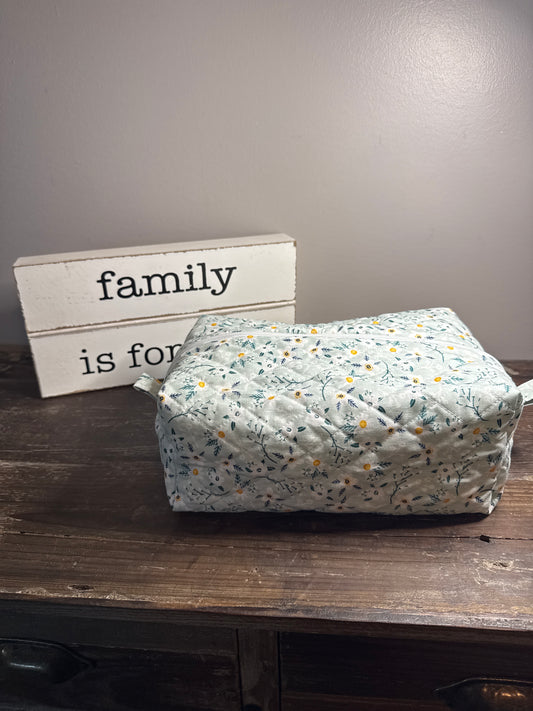White Daisy’s on Sage Large Makeup Bag