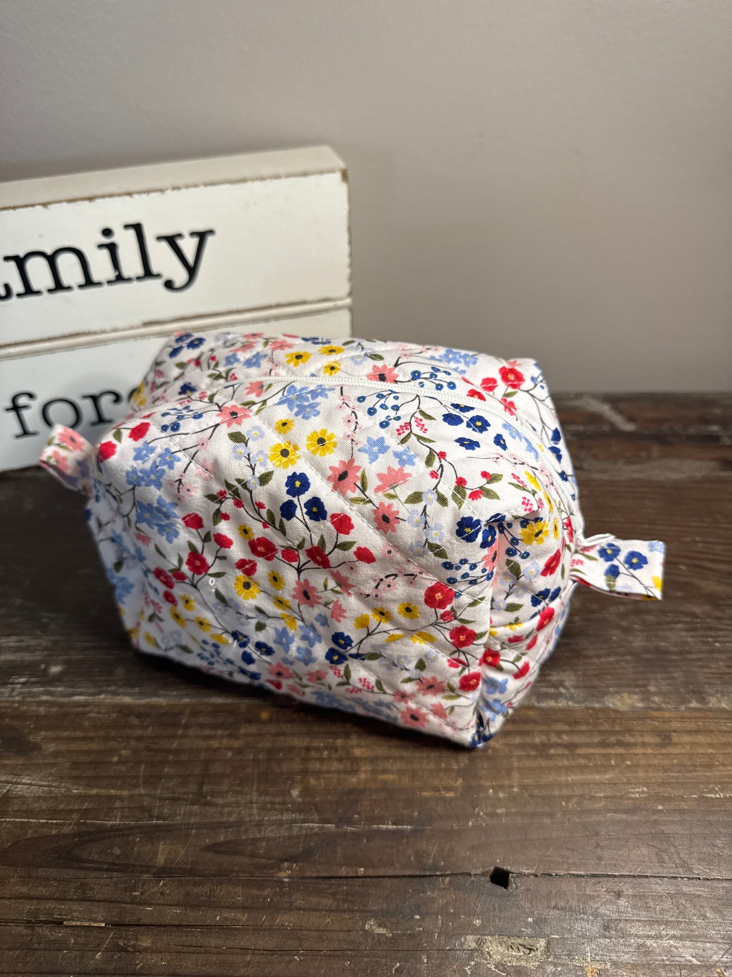 Red/Blue/Yellow Garden Small Makeup Bag