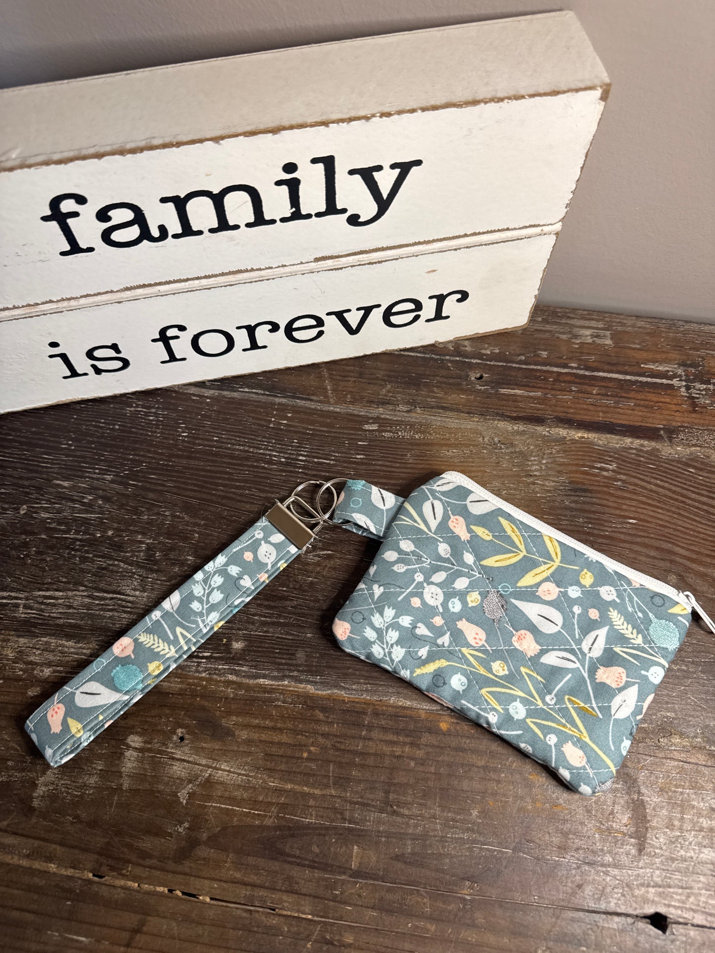 Green Floral Wristlet