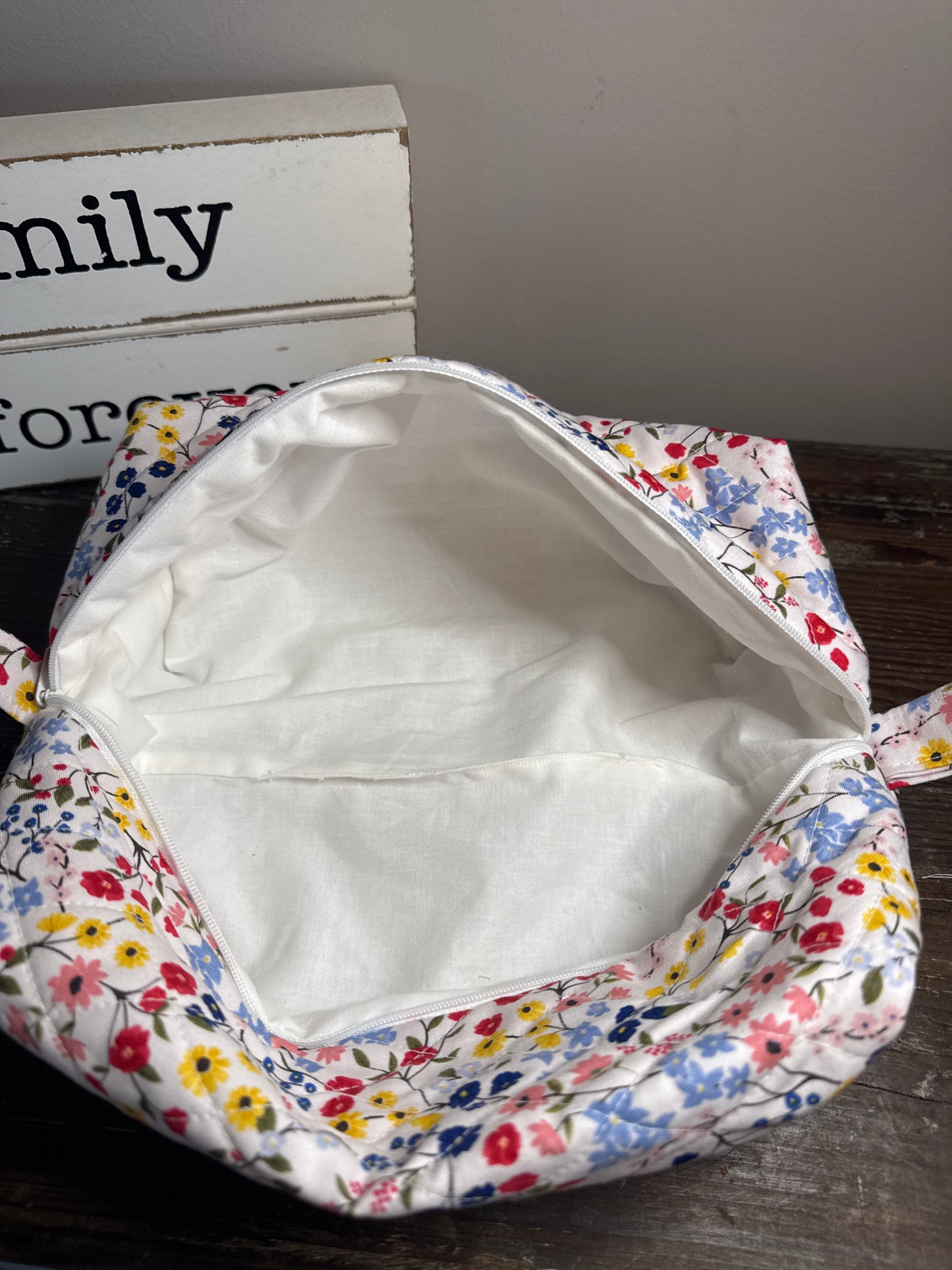 Red/Blue/Yellow Garden Large Makeup Bag
