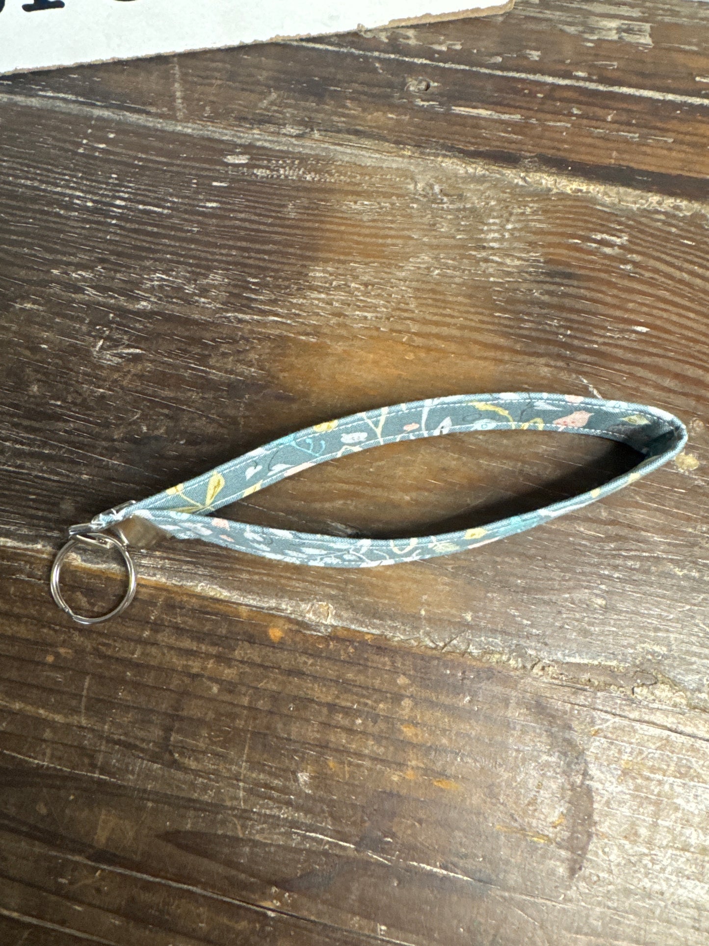 Green Floral Wristlet