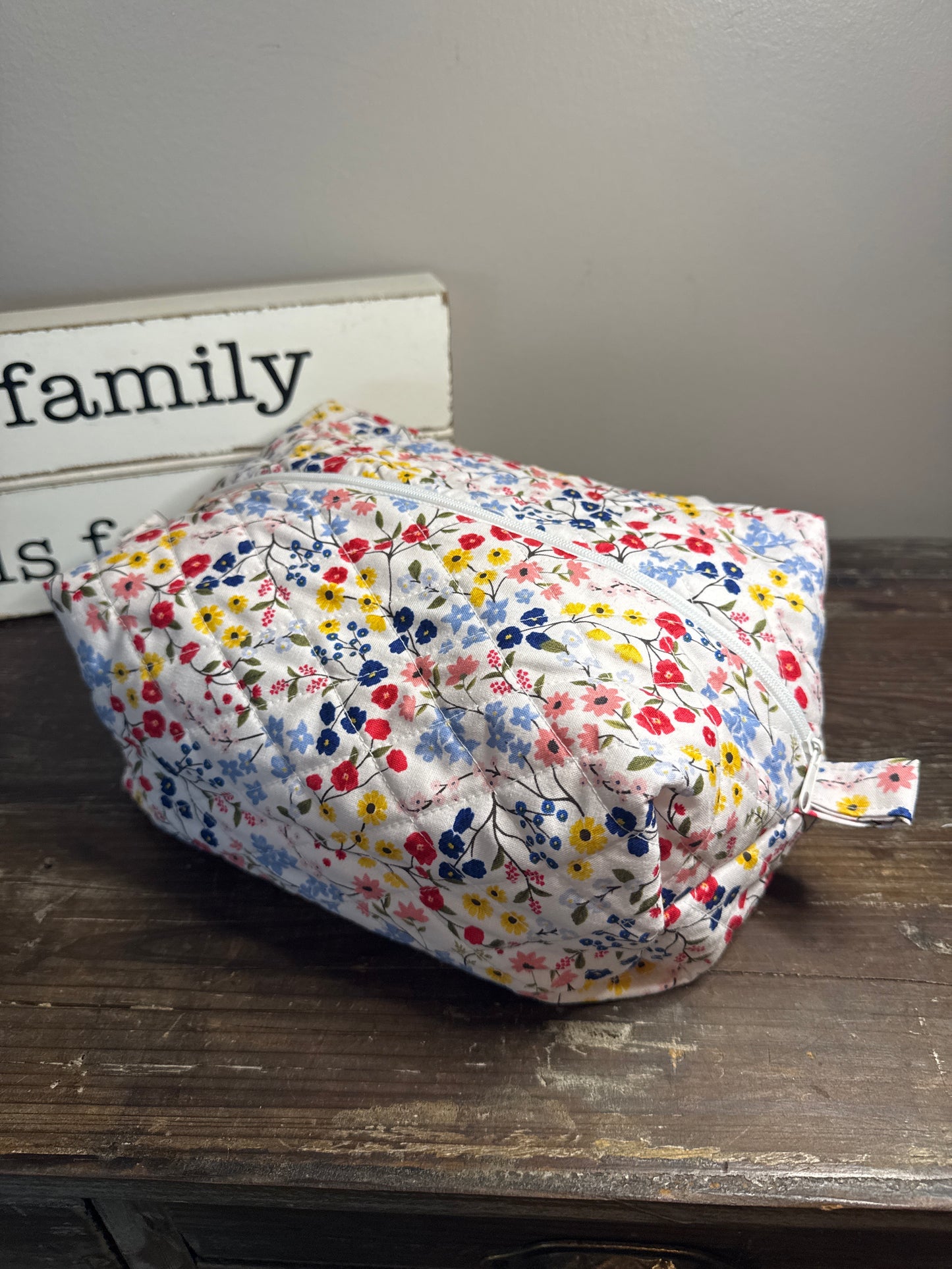 Red/Blue/Yellow Garden Large Makeup Bag